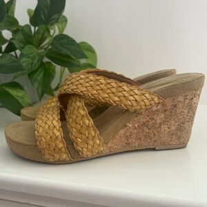 Skechers Cali Modiste Fish Tail Wedge Sandal, Size 8